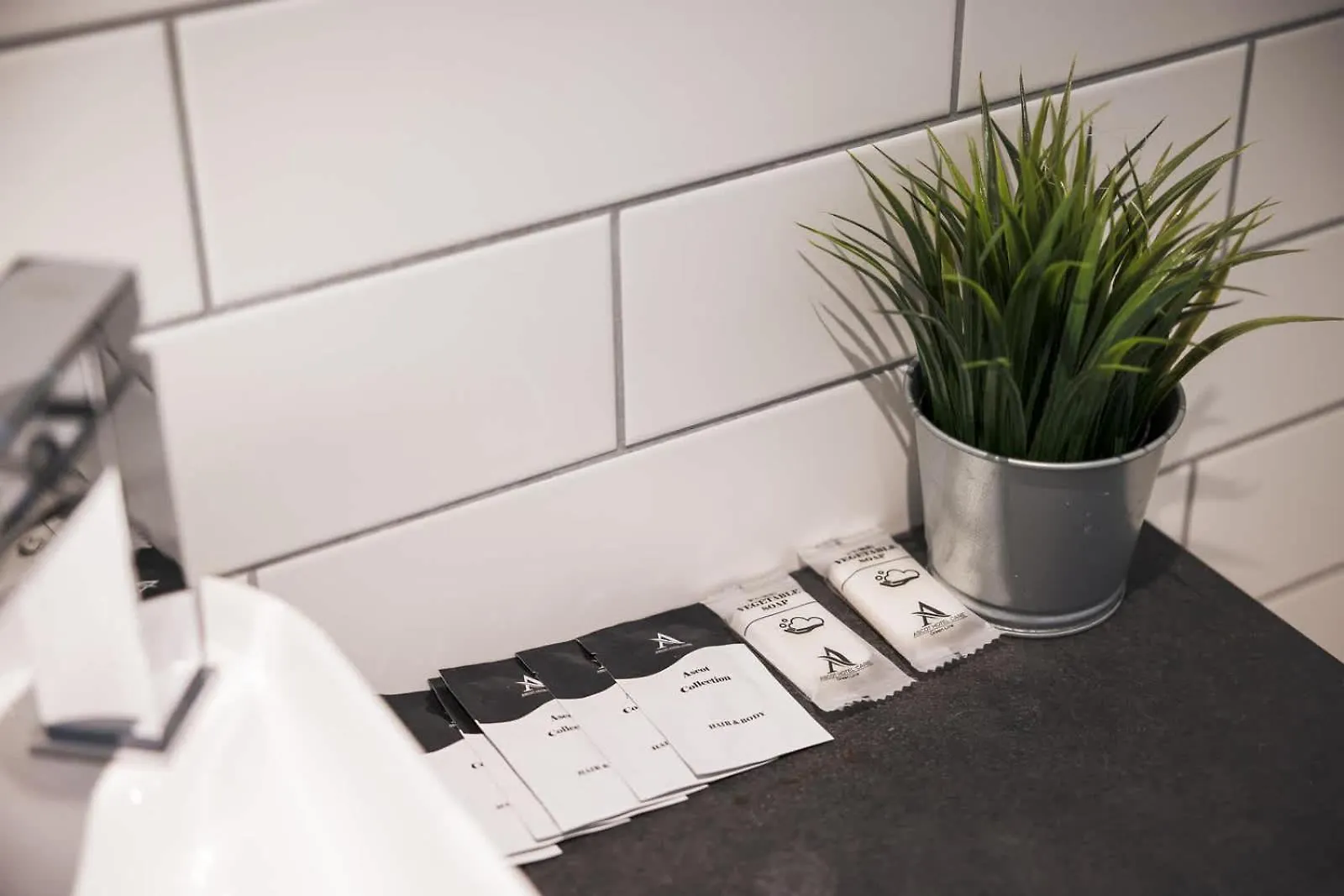 Dinbnb Apartments L 300 To Bryggen L Bergen Style House Revamped 2023
