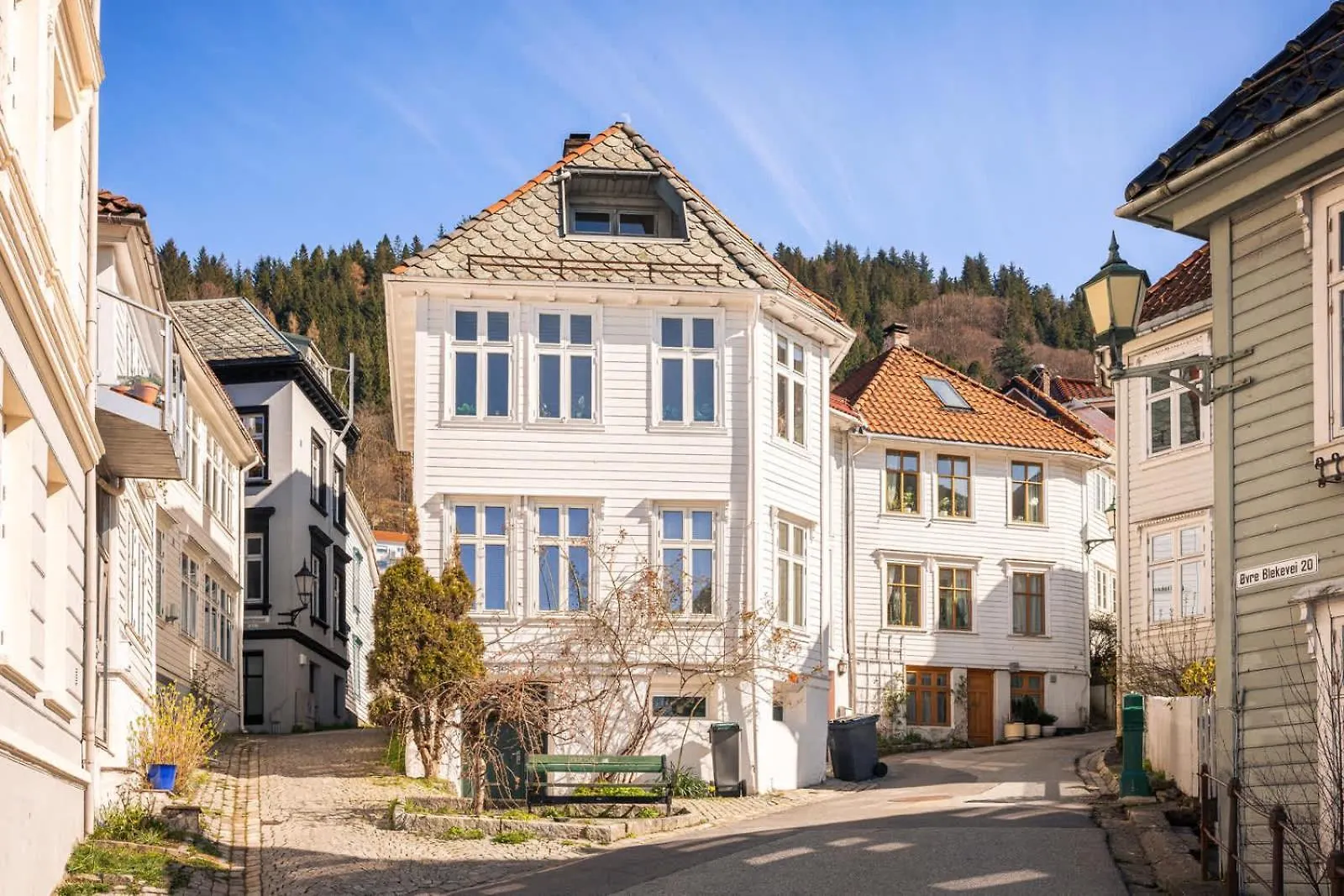 Dinbnb Apartments L 300 To Bryggen L Bergen Style House Revamped 2023 Norway