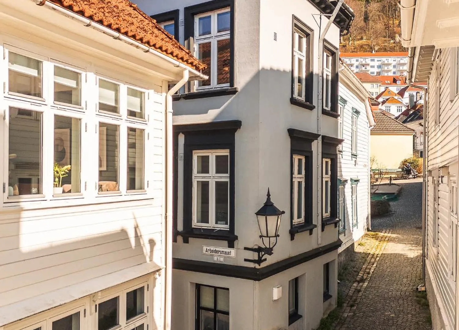 Dinbnb Apartments L 300 To Bryggen L Bergen Style House Revamped 2023 0*,
