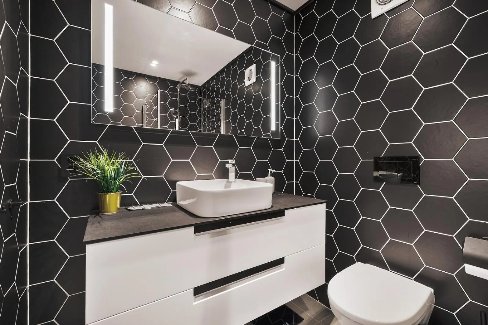 Dinbnb Apartments L 300 To Bryggen L Bergen Style House Revamped 2023