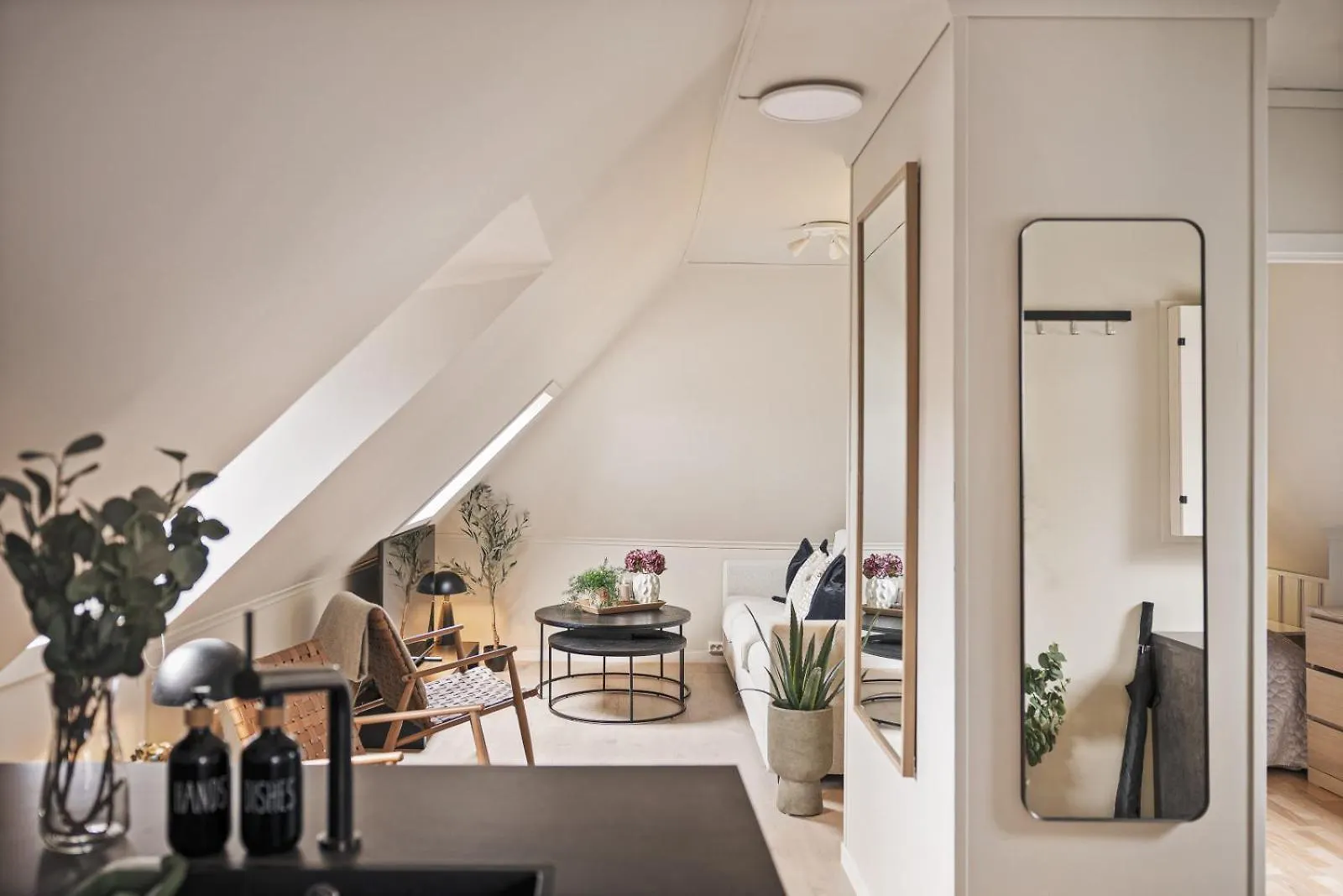 Dinbnb Apartments L 300 To Bryggen L Bergen Style House Revamped 2023 0*,